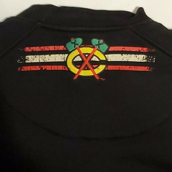 GIII Sports By Carl Banks NHL Licensed Chicago Blackhawks Hockey Sweater XL - Picture 9 of 10